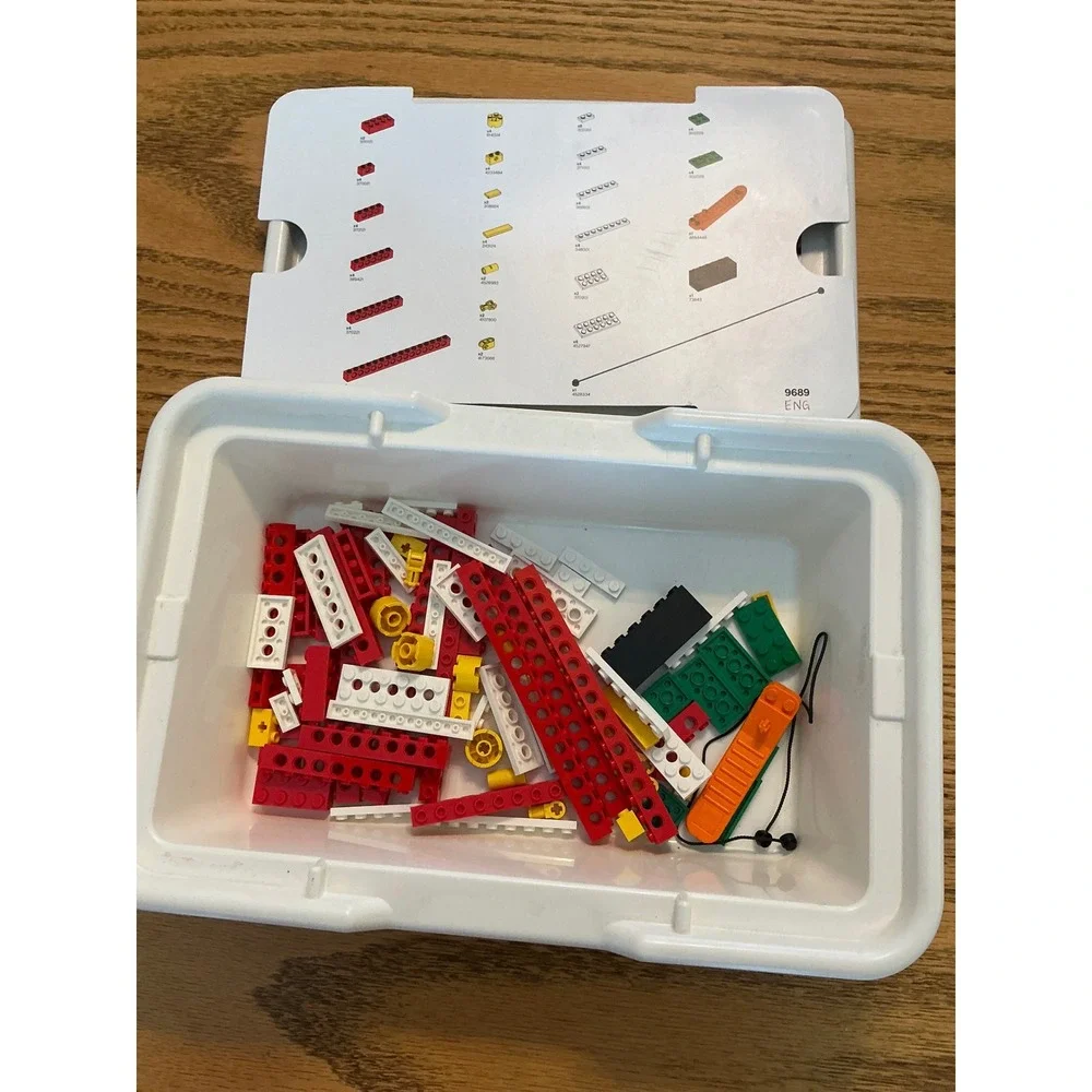 LEGO Education Simple Machines Set 9689 STEM Learning Kit missing boy mini #6